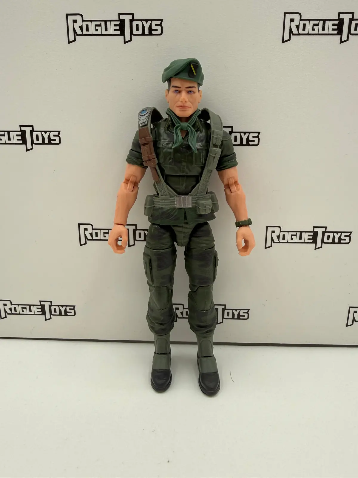 Hasbro G.I. Joe Classified Vincent R. “Falcon” Falcone 1