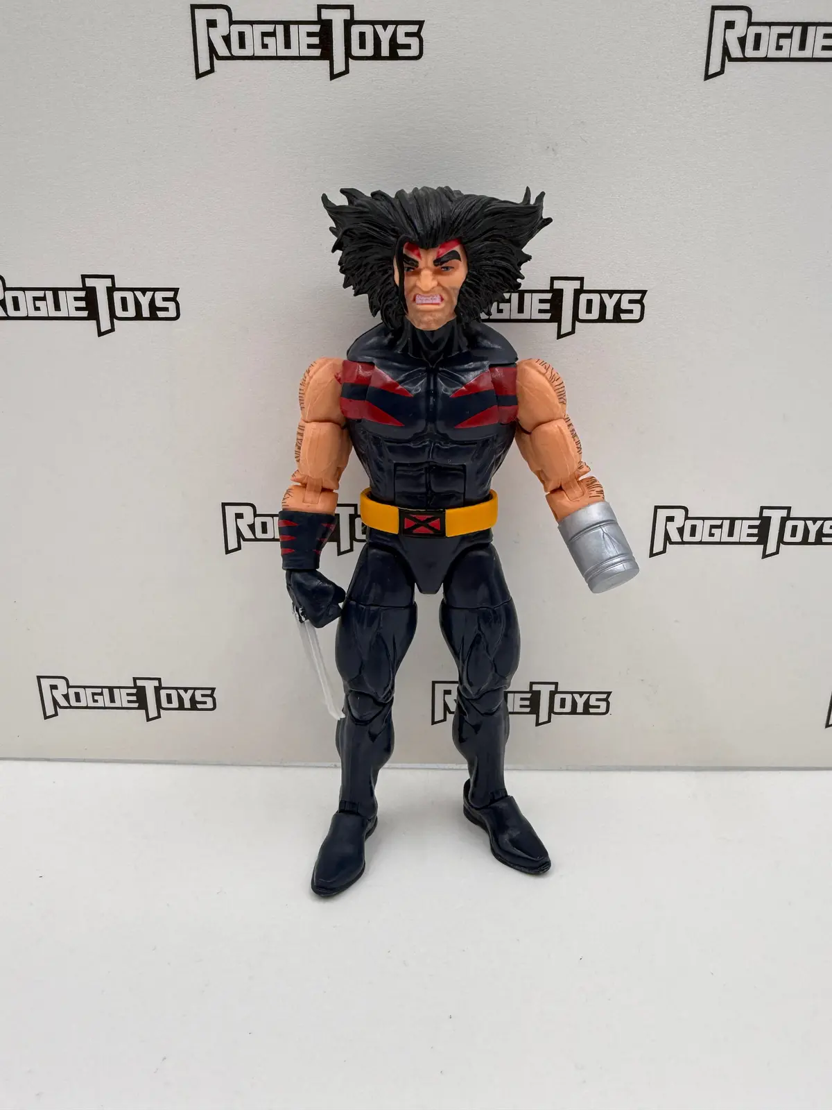 Hasbro Marvel Legends X-Men Weapon X 1