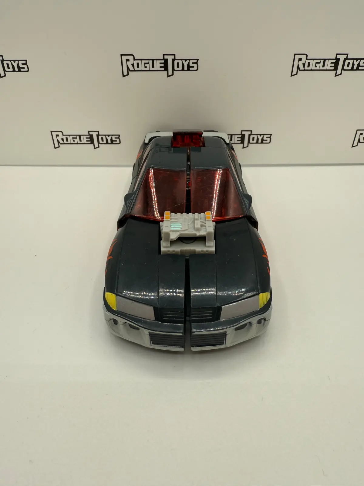 Hasbro Transformers Cybertron Deluxe Class Decepticon Runamuck 1