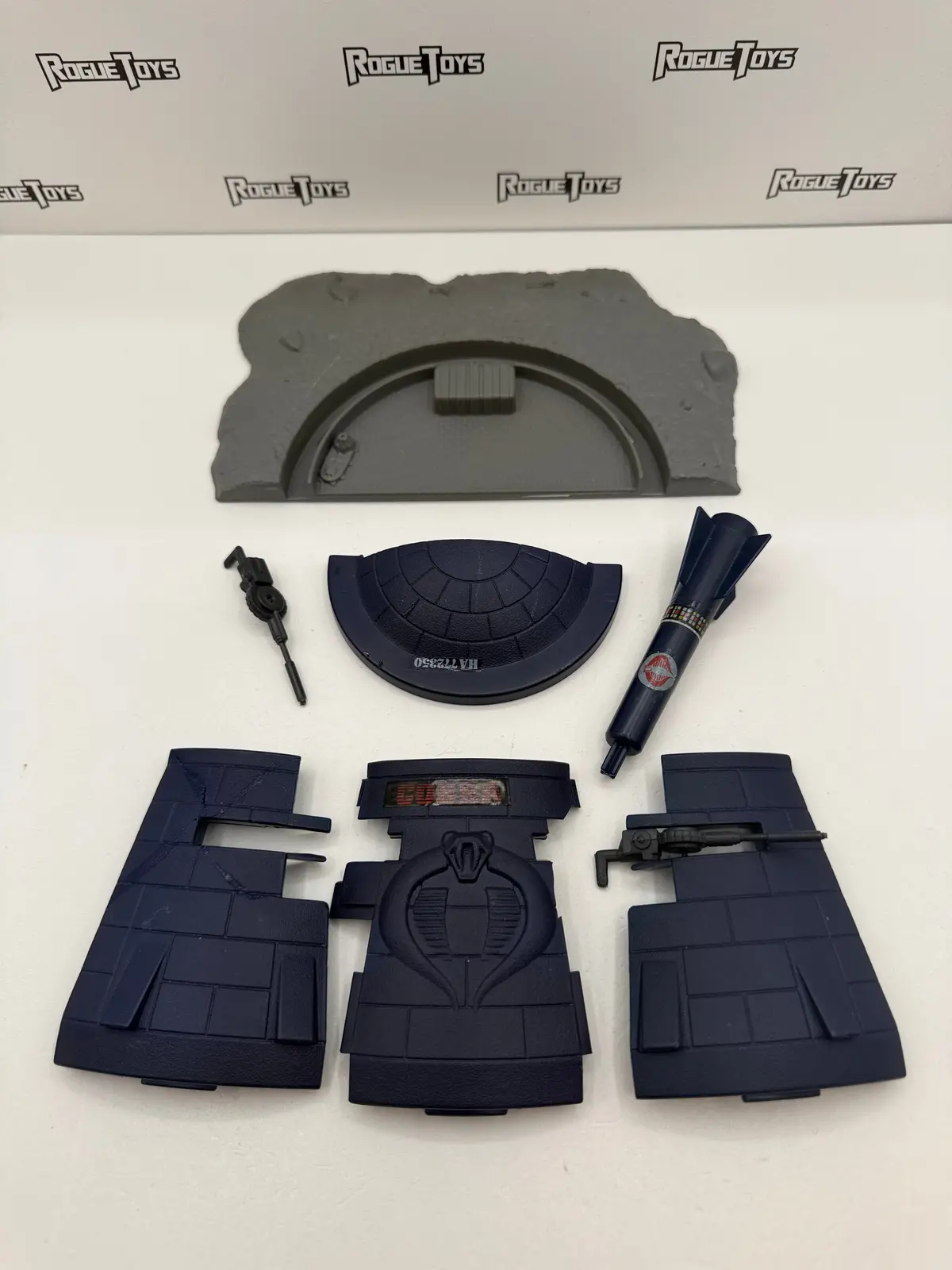 Hasbro G.I. Joe Cobra Bunker 1