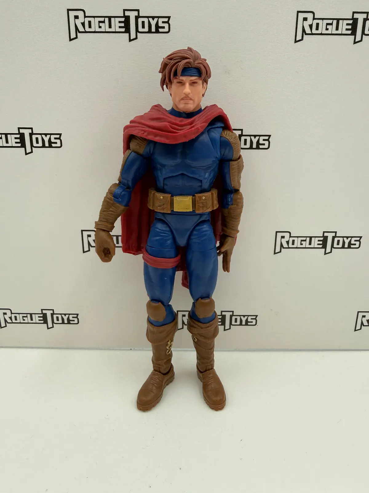 Hasbro Marvel Legends X-Men Gambit 1