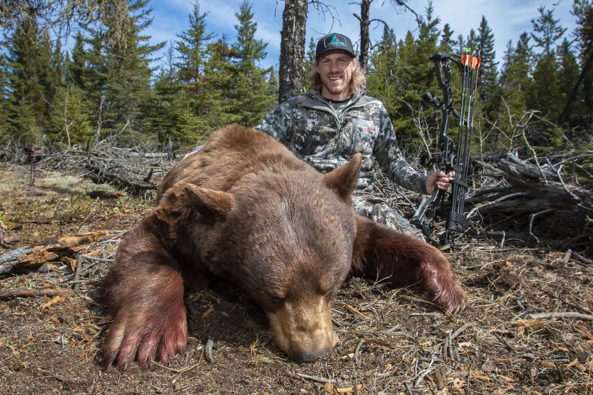 Marshland Outfitters - Central Saskatchewan Bear Hunts 1