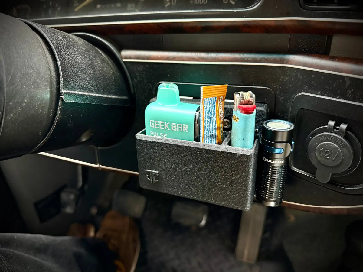 Bricknose F-Series Smokes Holder - 1987-1991 1