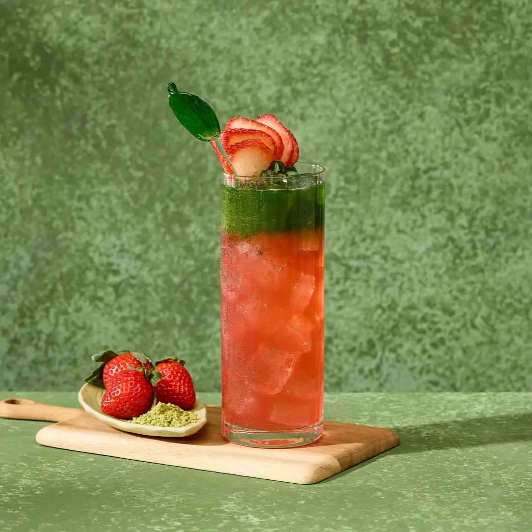 Strawberry Matcha Shaken Lemonade 1