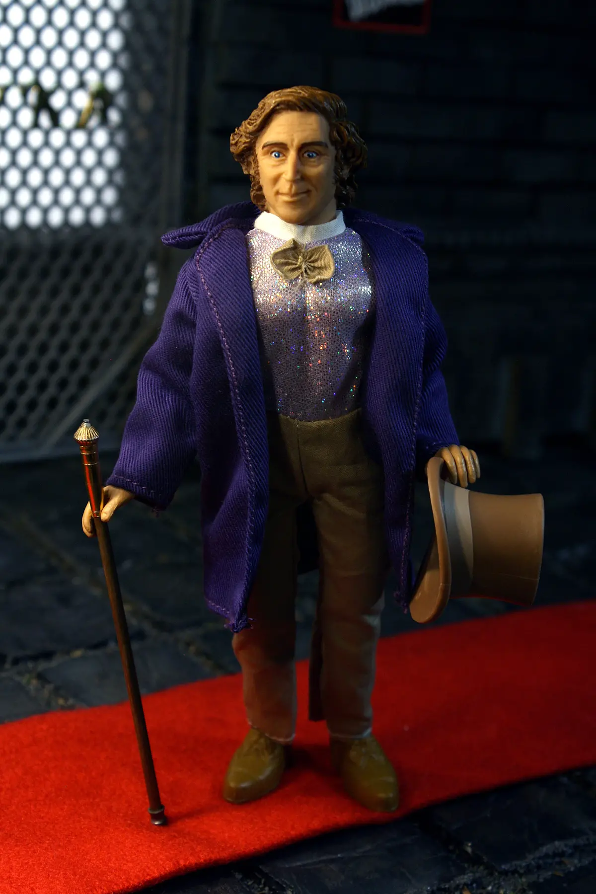 Mego Movies - Willy Wonka & The Chocolate Factory - Willy Wonka 8-Inch Action Figure (62965) Low Stock 2