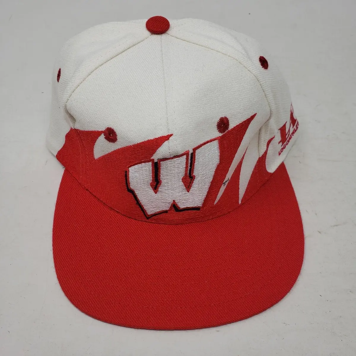 Vintage Logo Athletic Wisconsin Badgers Shark Tooth Snapback Hat Bucky Uw 90S Os 1