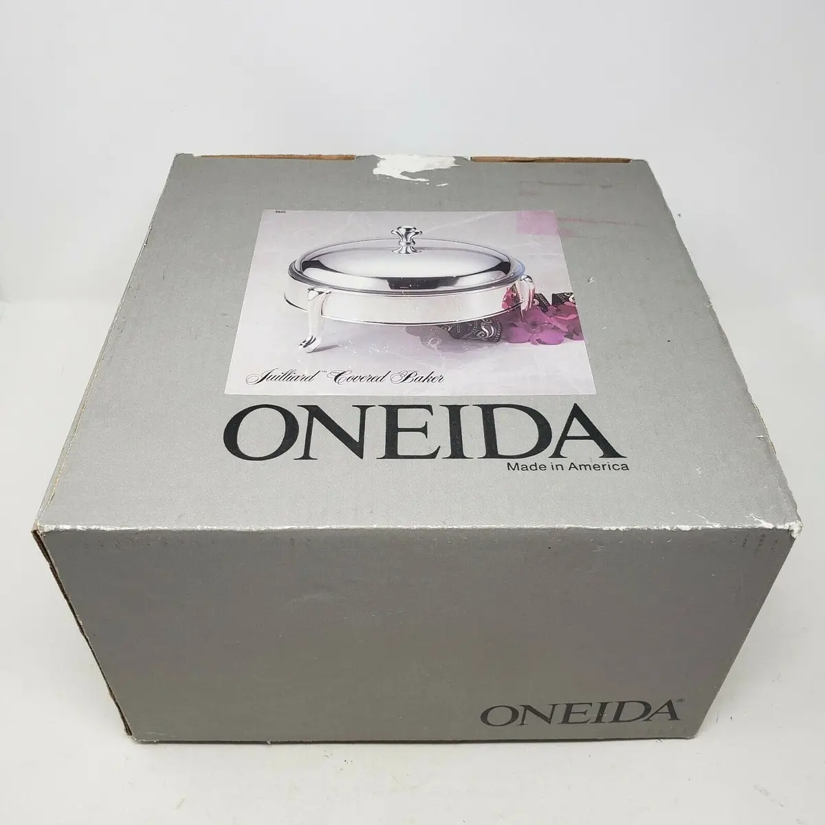 Oneida 2Qt Silver Plate Juilliard Covered Round Baker With Ovenware Glass Liner 1