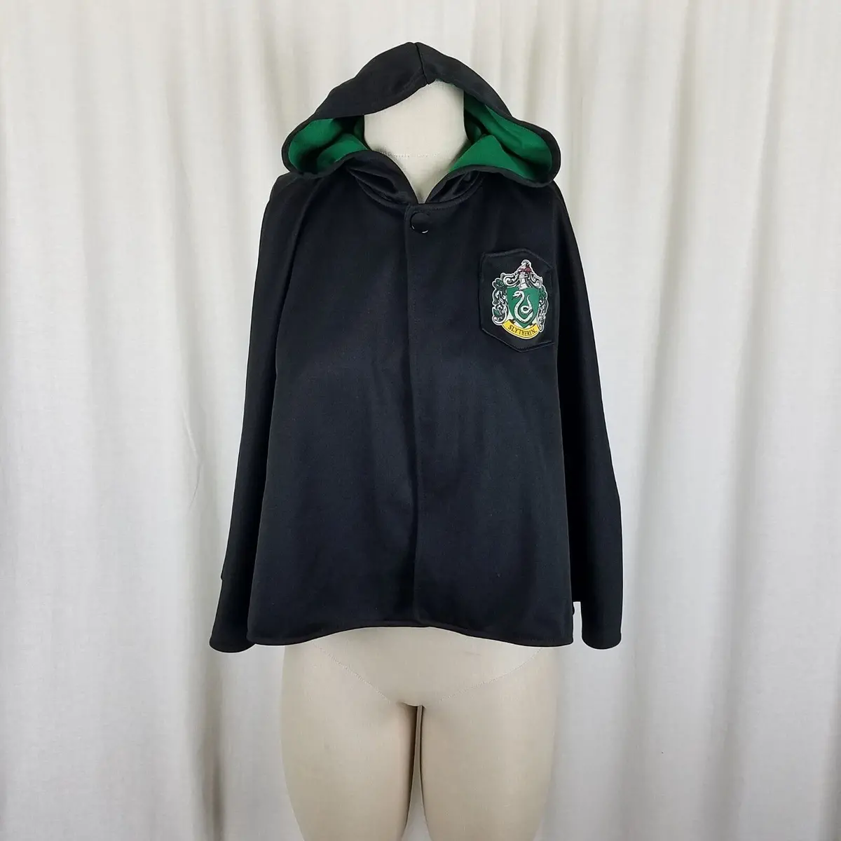 Universal Studios Japan The Wizarding World Of Harry Potter Slytherin Cape Robe 1
