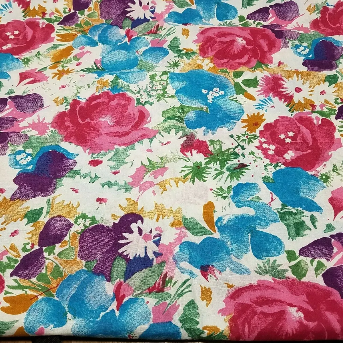 Wamsutta Otc Large Flowers Floral Print Fabric 5+ Yards Bright Watercolors Look 1
