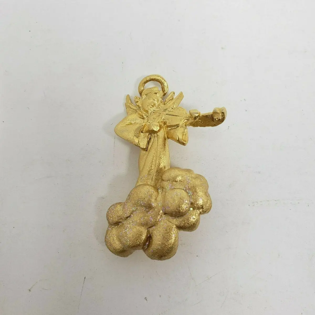 Vintage Gold Metal Angel Playing Violin On Clouds Pin Brooch Christian Religious 1