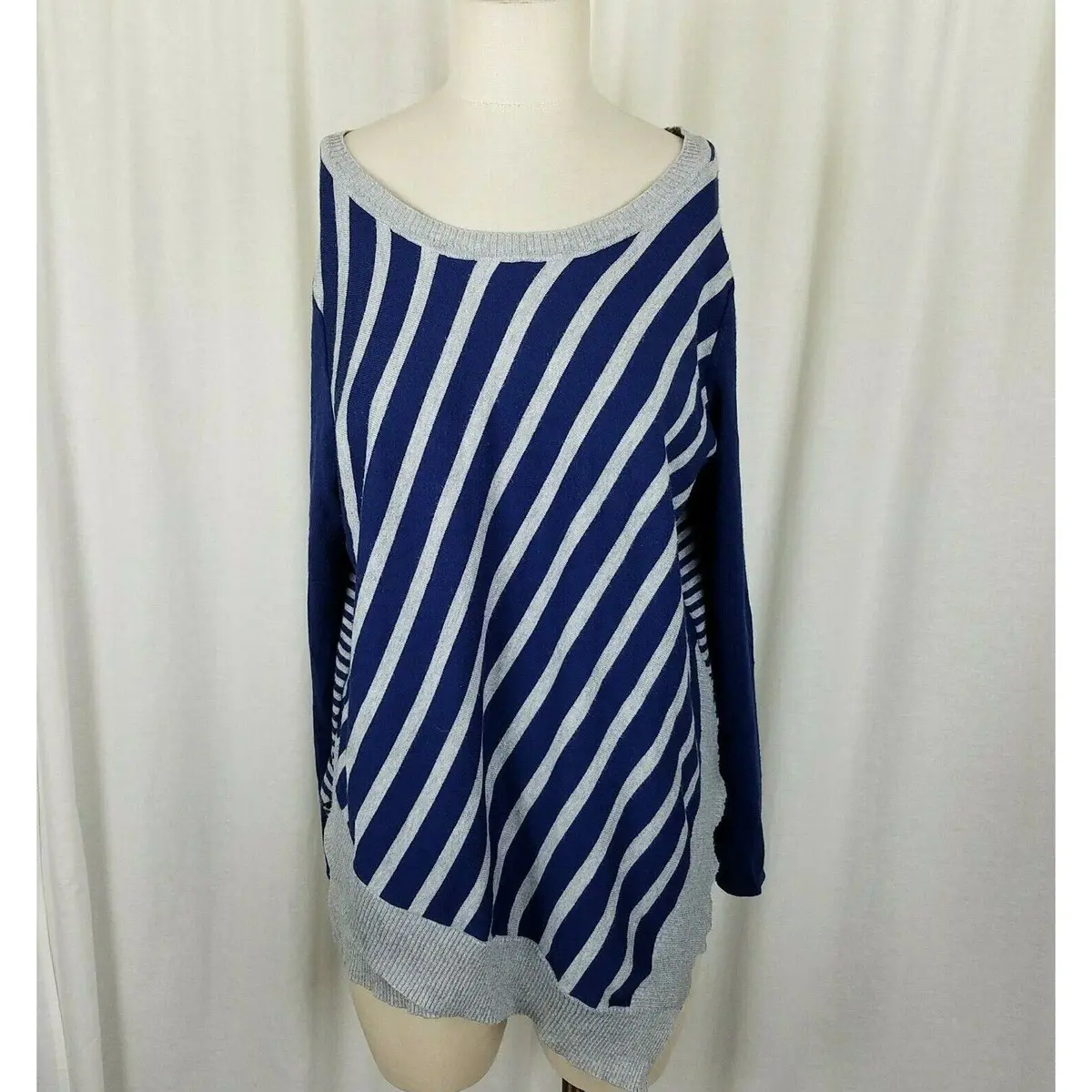 Liz Claiborne Diagonal Striped Knit Asymmetrical Hi Lo Sweater Womens L Blue 1