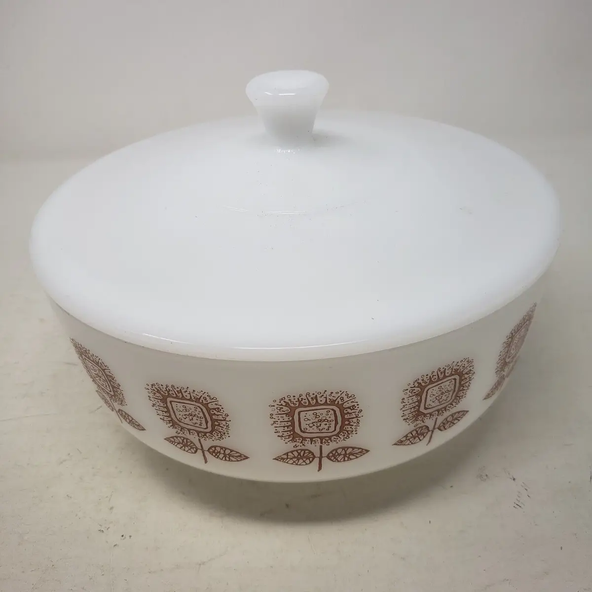 Vintage Federal Milk Glass Brown Sunflower Covered Serving Dish Bowl 3.5 Quart 1