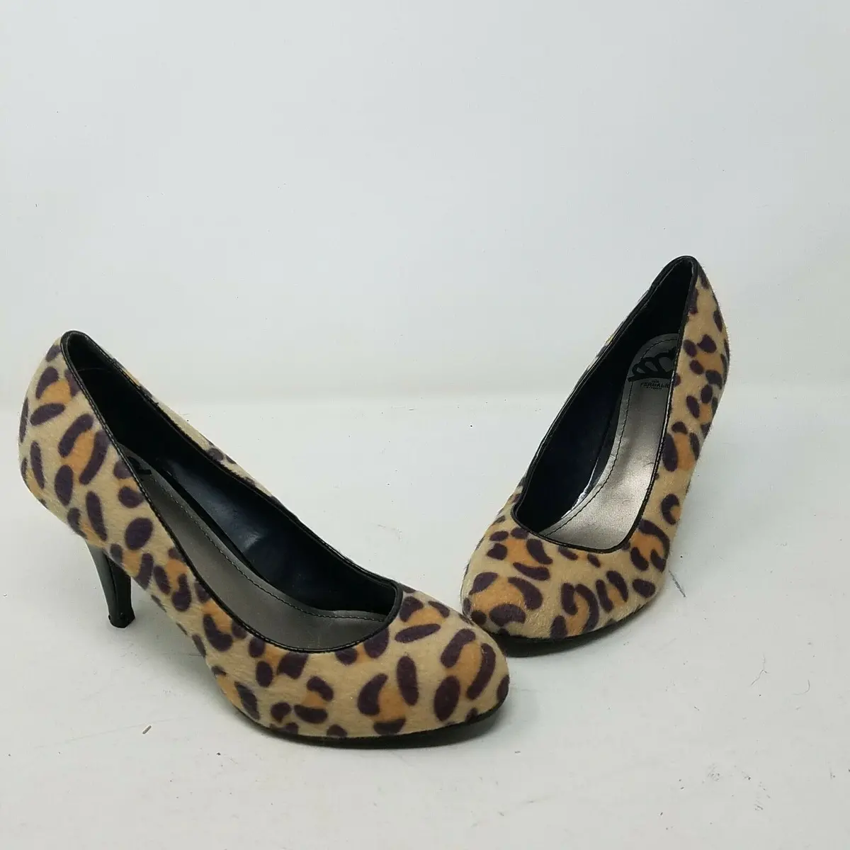 Fergalicious By Fergie Leopard Faux Fur Utopia Heels Pumps Round Toe Womens 8.5 1