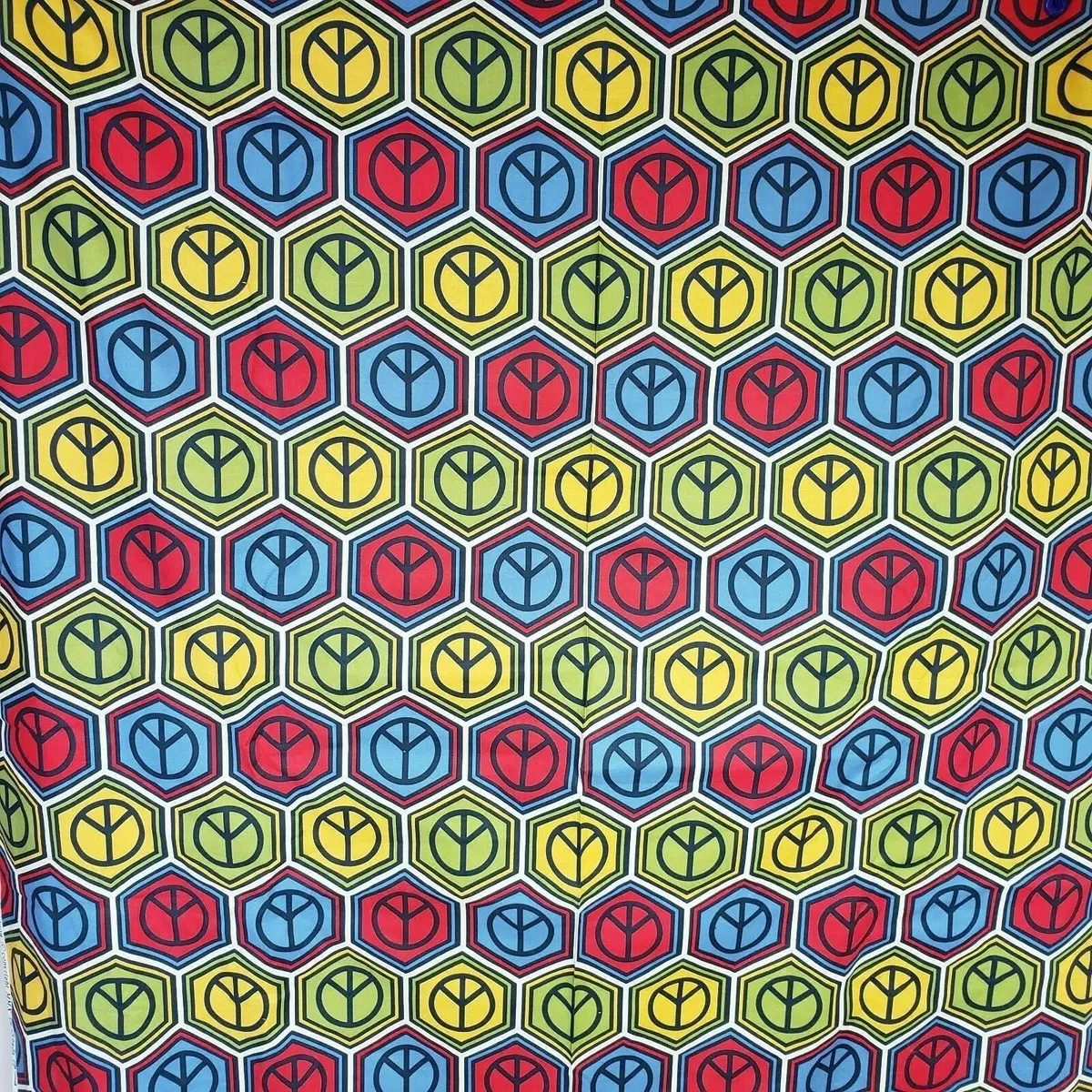 Richloom Peace Signs Hexagons 4 Yds Screenprint Design Cotton Fabric 2010 Bold 1