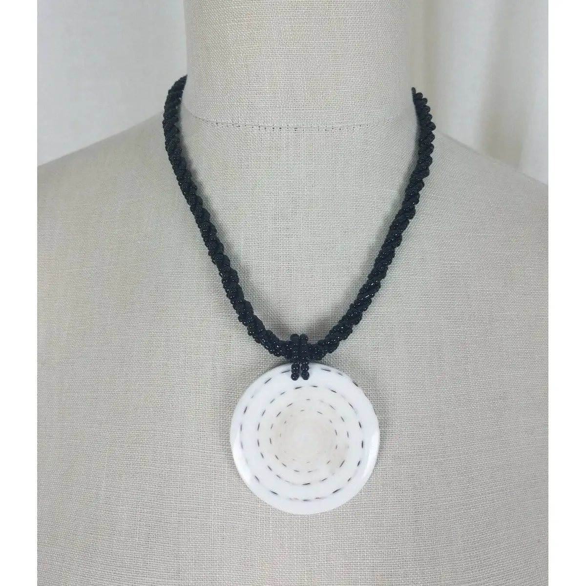Polished Stone Circle Medallion Pendant Chunky Beaded Necklace Statement Piece 1