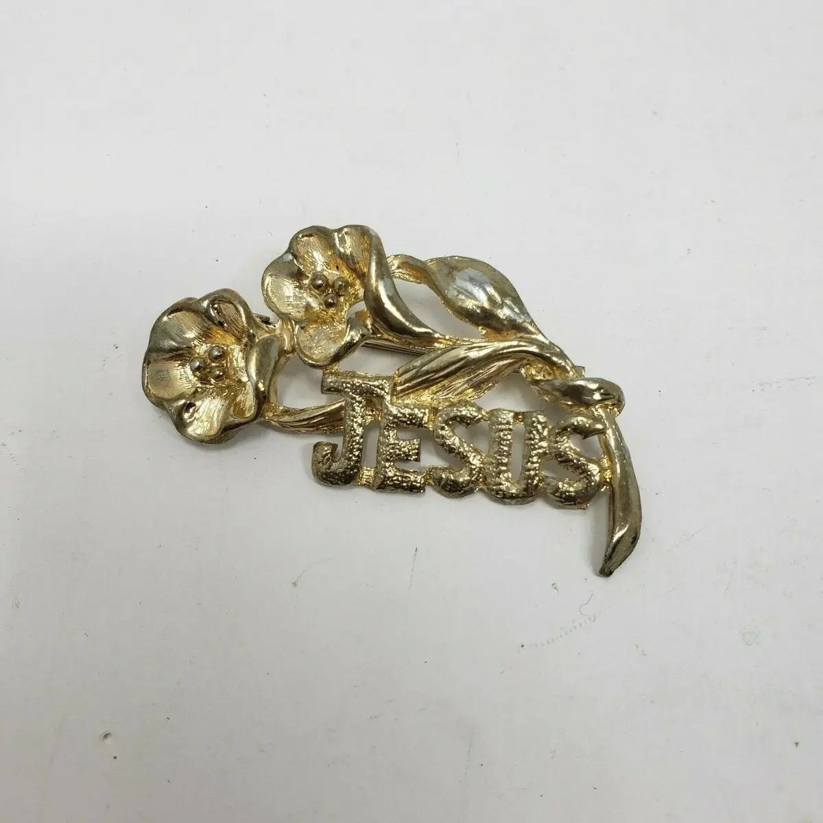 Vintage Gold Metal Jesus Flowers Floral Pin Brooch 2.25” Christian Religious 1