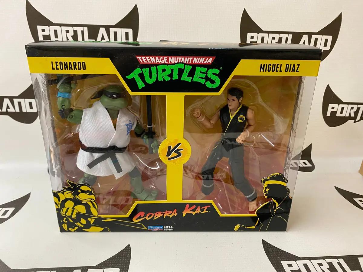 Playmates Tmnt Cobra Kai Crossover Leonardo Vs. Miguel Diaz 1
