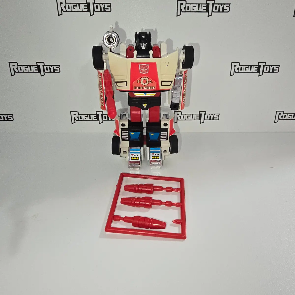 Hasbro Transformers- G1 Red Alert 1