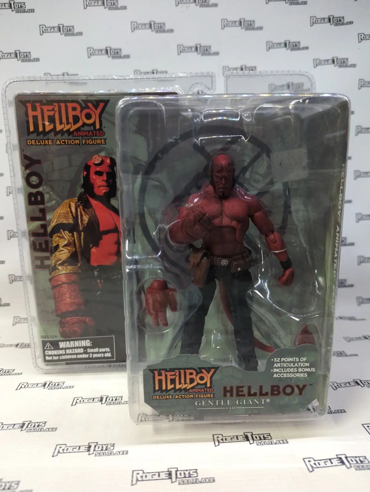 Gentle Giant Ltd. Hellboy Animated Hellboy Deluxe Action Figure 1