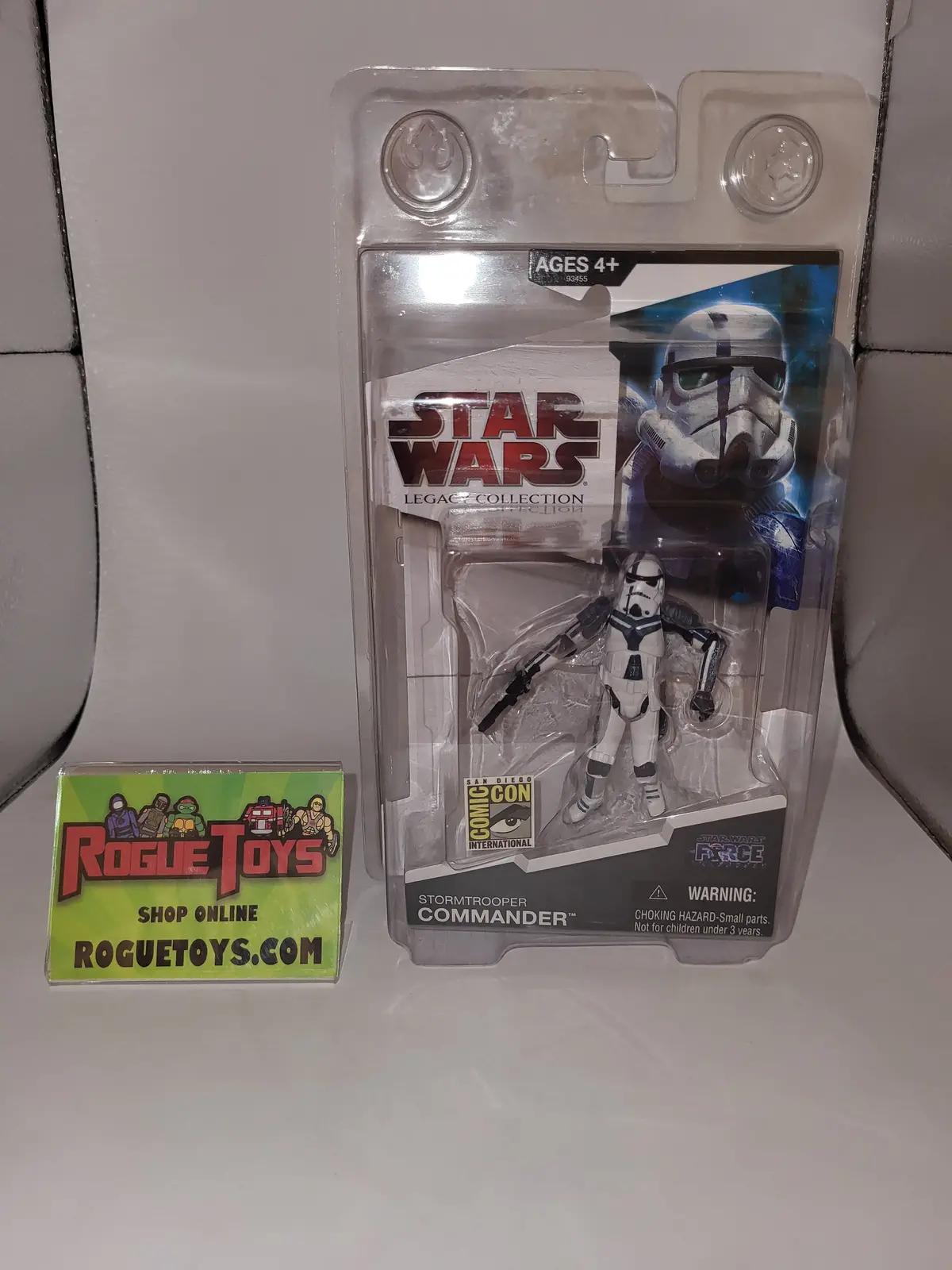 Hasbro Star Wars Legacy Collection- Stormtrooper Commander 1