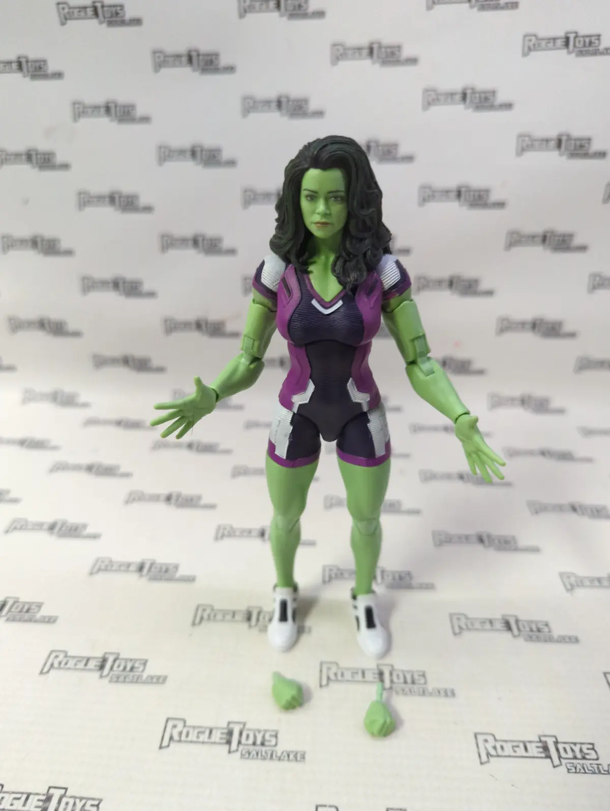 Hasbro Marvel Legends Series She-Hulk (Infinity Ultron Baf Wave) 1