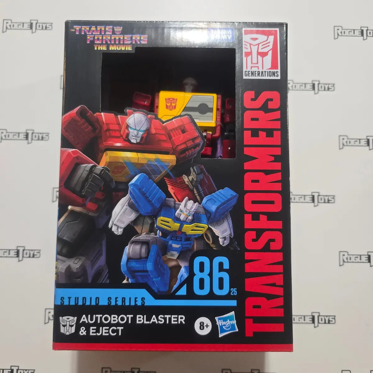 Hasbro Transformers Stiudio Series 86- Blaster & Eject 1