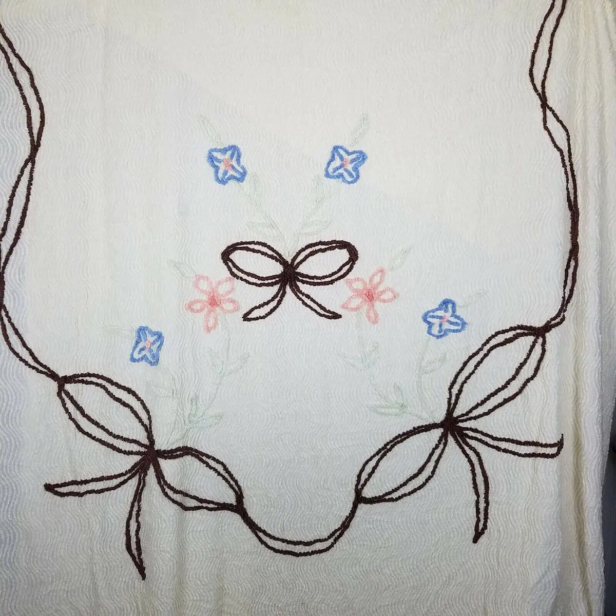 Floral Bouquet Bows Print Fuzzy Chenille Bedspread Cover Blanket Twin Double 1
