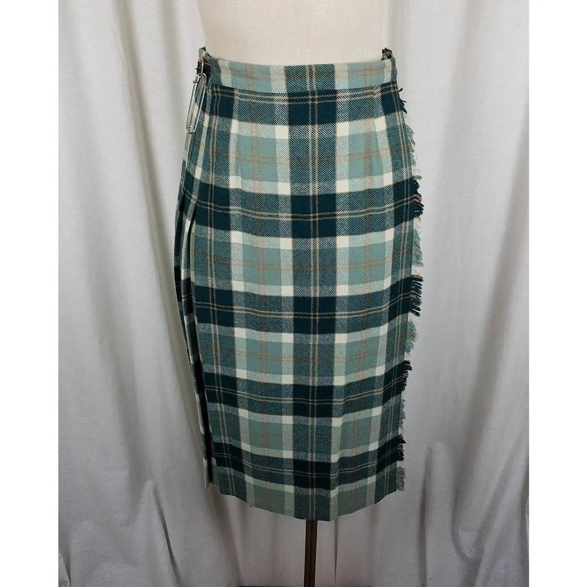 Vintage Scott Of Aberdeen Kilt Skirt Wool Tartan Plaid Fringe Wrap Women 14 28In 1