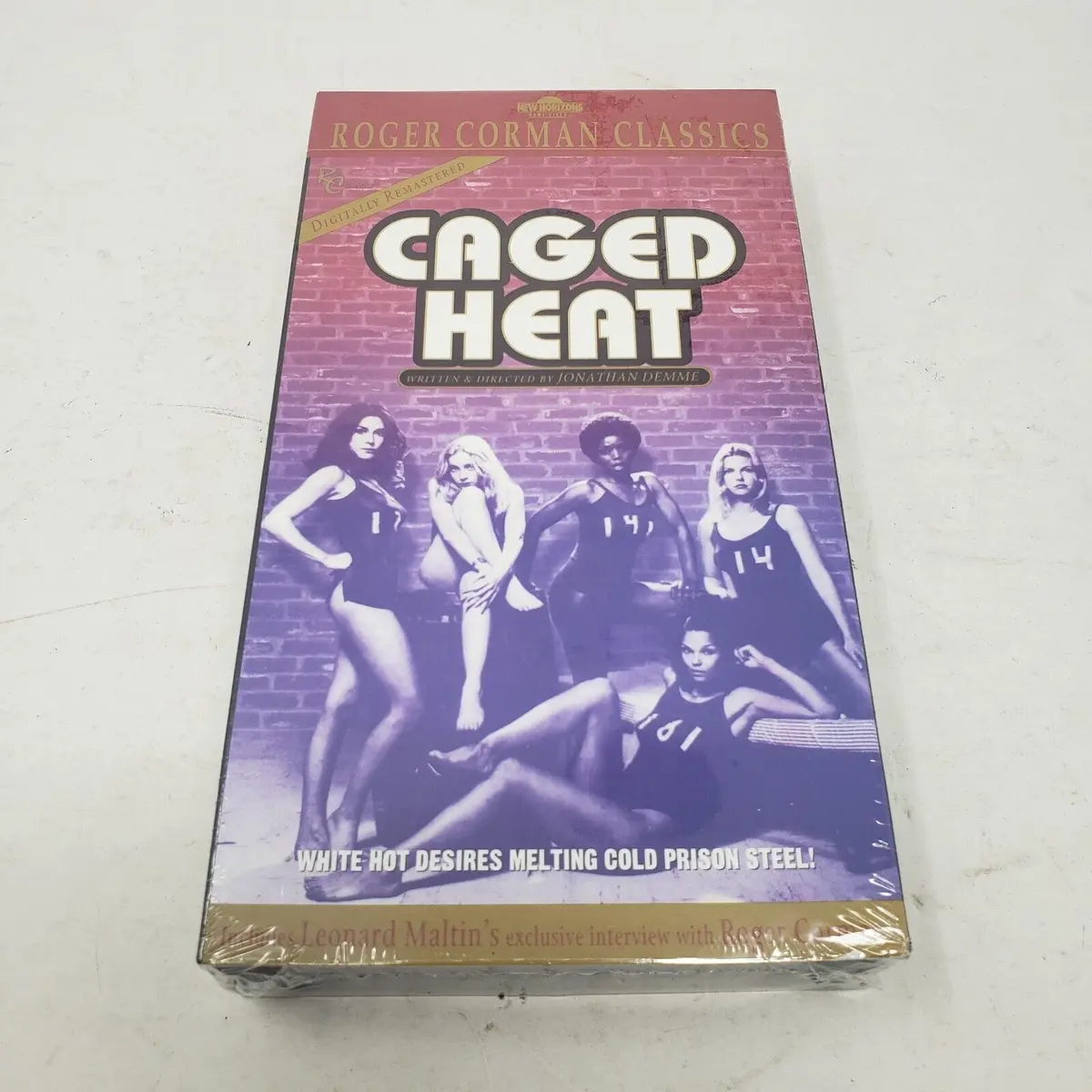 Vhs Caged Heat 1974 / 1997 New Horizons Video Women In Prison R 1