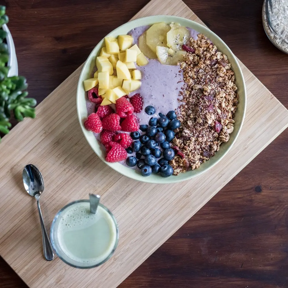 Blueberry Oats Smoothie Bowl 1