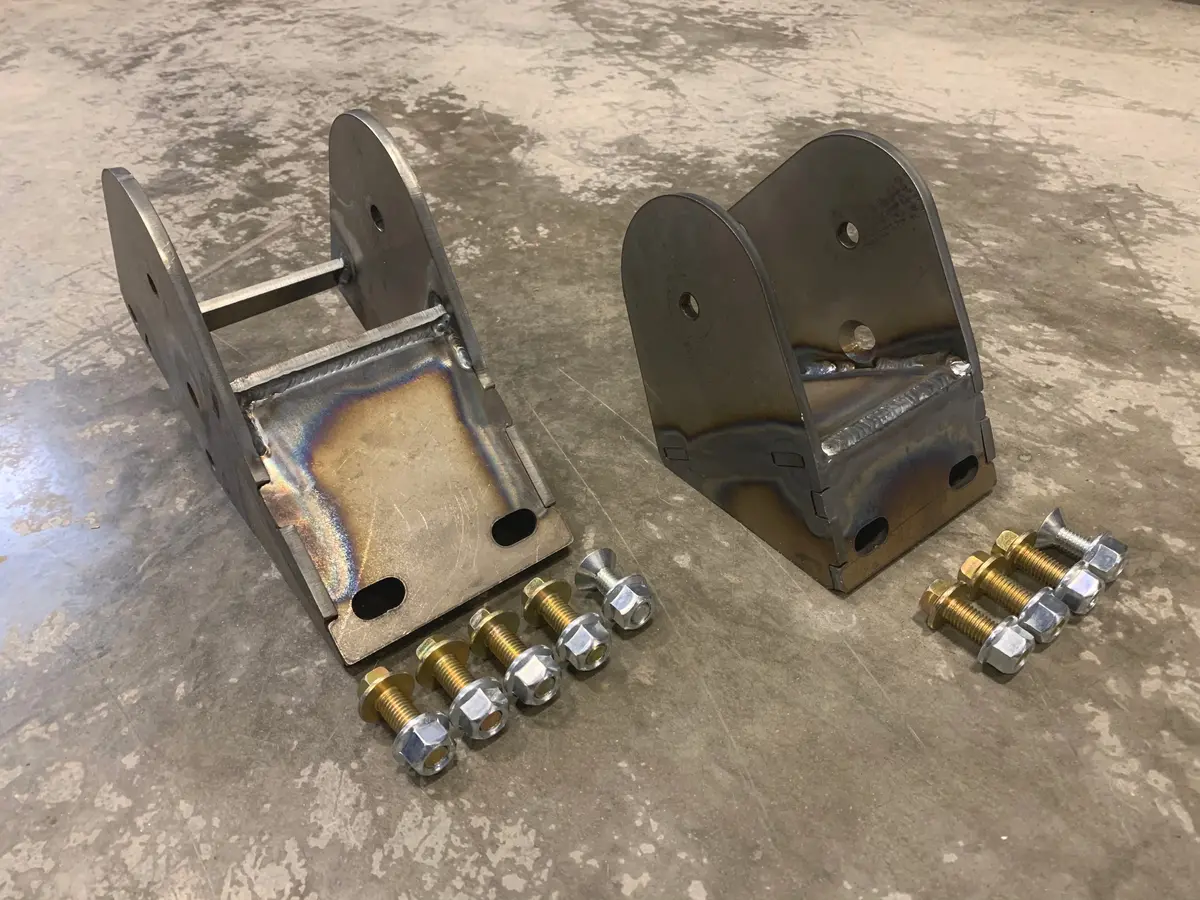 Carrick Customs Cummins Swap Motor Mounts 12V/24V Cummins With 2Nd Gen Bushings - 1980-1997 Ford F250/F350 1