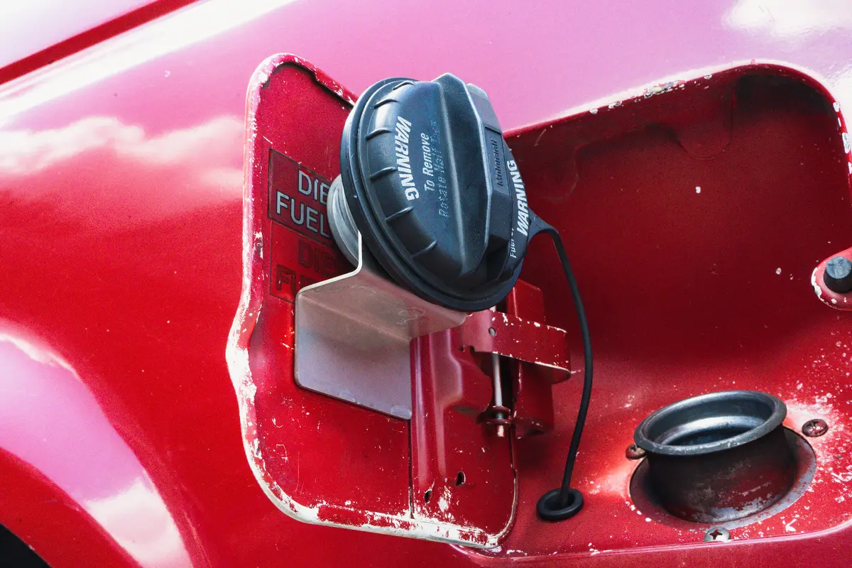 Fuel Cap Holder 1